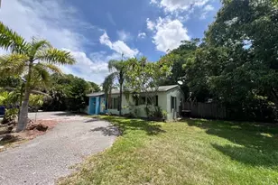 1732 NE 15th Ave, Fort Lauderdale, FL 33305 - Photo 2
