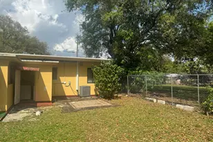2360 NW 98th St, Miami, FL 33147 - Photo 24