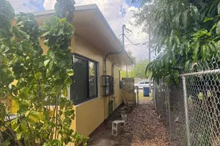 2360 NW 98th St, Miami, FL 33147 - Photo 26
