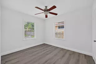 423 SW 11th Ct, Fort Lauderdale, FL 33315 - Photo 14