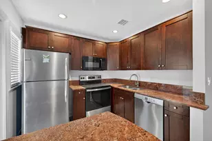 423 SW 11th Ct, Fort Lauderdale, FL 33315 - Photo 10