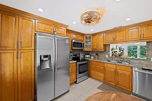 2402 Antigua Cir, Coconut Creek, FL 33066 - Photo 6
