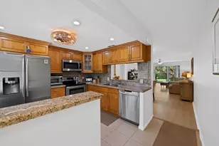 2402 Antigua Cir, Coconut Creek, FL 33066 - Photo 4