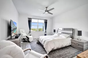 236 SE 5th Ave, Delray Beach, FL 33483 - Photo 2