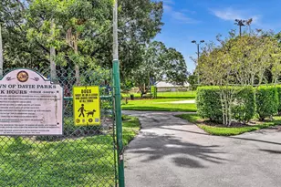 1341 White Stone Way, Davie, FL 33325 - Photo 44