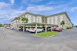 810 SE 7th St, Deerfield Beach, FL 33441 - Photo 1