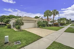 5707 Swaying Palm Ln, Boynton Beach, FL 33437 - Photo 2