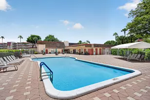 1030 Country Club Dr, Margate, FL 33063 - Photo 28