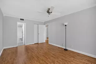 1030 Country Club Dr, Margate, FL 33063 - Photo 16