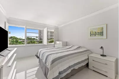 220 Kings Point Drive #210, Sunny Isles Beach, FL 33160 - Photo 18