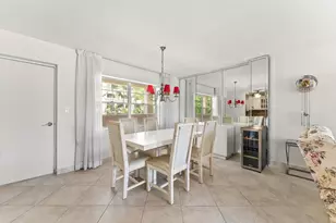 220 Kings Point Dr, Sunny Isles Beach, FL 33160 - Photo 8