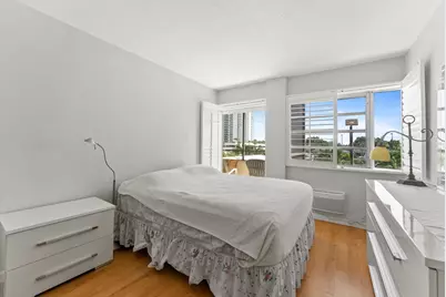 220 Kings Point Drive #210, Sunny Isles Beach, FL 33160 - Photo 14