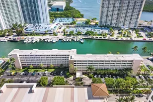 220 Kings Point Dr, Sunny Isles Beach, FL 33160 - Photo 22