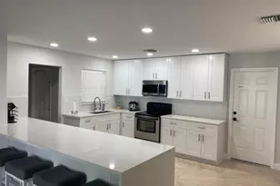 1831 East Ct, Lake Clarke Shores, FL 33406 - Photo 2