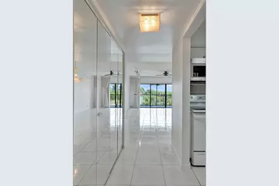 4100 Tivoli Court #304, Lake Worth, FL 33467 - Photo 6