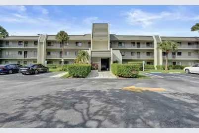 4100 Tivoli Court #304, Lake Worth, FL 33467 - Photo 2