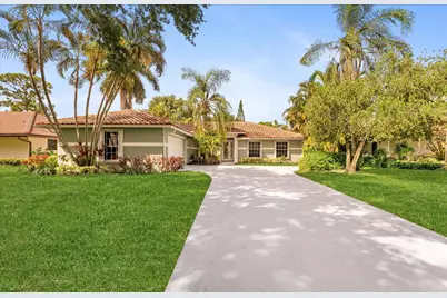 4 Glengary Road, Palm Beach Gardens, FL 33418 - Photo 1