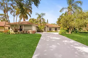 4 Glengary Rd, Palm Beach Gardens, FL 33418 - Photo 1
