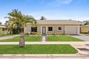 728 NE 9th Ave, Boynton Beach, FL 33435 - Photo 1