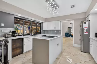 7355 NW 83rd Avenue, Tamarac, FL 33321 - Photo 12
