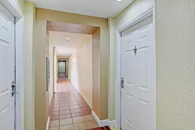630 S Sapodilla Avenue S #321, West Palm Beach, FL 33401 - Photo 2