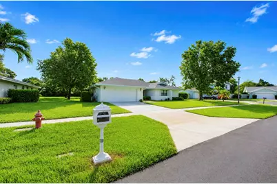 12403 Westhall Place, Wellington, FL 33414 - Photo 2