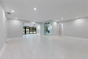 13401 SW 83rd Ave, Pinecrest, FL 33156 - Photo 16