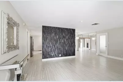 1291 NW 90th Way, Plantation, FL 33322 - Photo 4