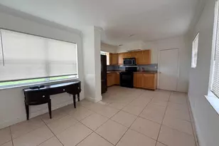 2438 Thomas St, Hollywood, FL 33020 - Photo 2