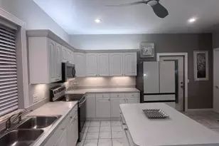1061 Bimini Ln, West Palm Beach, FL 33404 - Photo 12