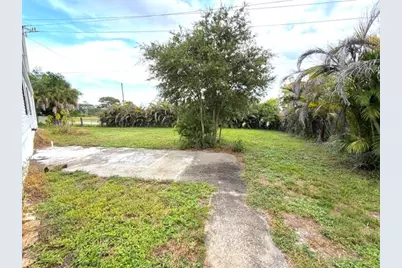 8423 SE Sandy Lane, Hobe Sound, FL 33455 - Photo 20