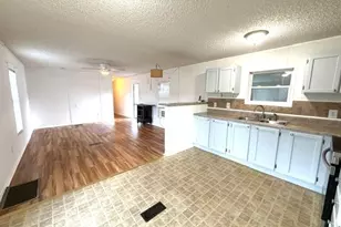 8423 SE Sandy Ln, Hobe Sound, FL 33455 - Photo 10