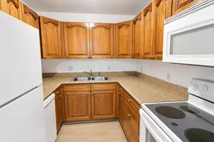 2201 NE 36th St, Lighthouse Point, FL 33064 - Photo 8