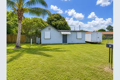 1198 Tangelo Avenue, West Palm Beach, FL 33406 - Photo 2