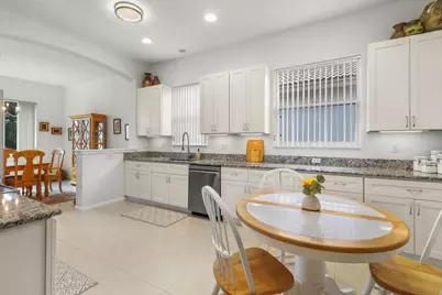 9110 Bay Harbour Circle, West Palm Beach, FL 33411 - Photo 14