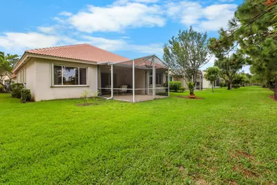 9110 Bay Harbour Circle, West Palm Beach, FL 33411 - Photo 36