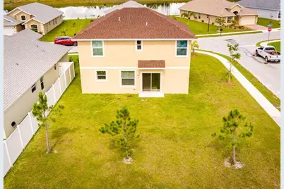 416 Seafoam Circle, Fort Pierce, FL 34945 - Photo 4