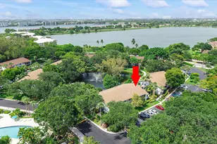 2705 S Oakland Forest Dr, Oakland Park, FL 33309 - Photo 2