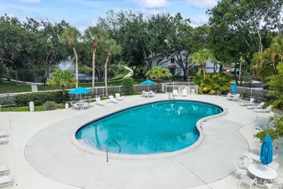 2705 S Oakland Forest Drive #104, Oakland Park, FL 33309 - Photo 34