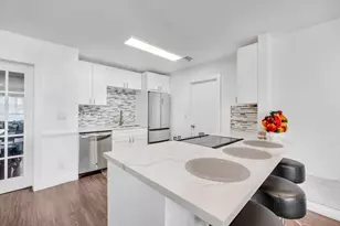 5711 NW 65th Way, Tamarac, FL 33321 - Photo 10