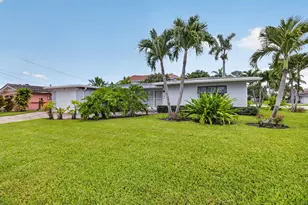 700 NE 70th St, Boca Raton, FL 33487 - Photo 38