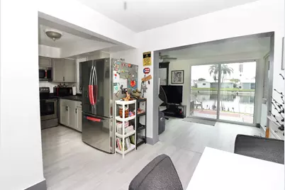 8103 NW 58th Place, Tamarac, FL 33321 - Photo 2
