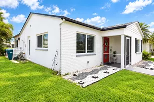 8103 NW 58th Pl, Tamarac, FL 33321 - Photo 2