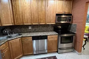 351 NE 19th Pl, Wilton Manors, FL 33305 - Photo 6