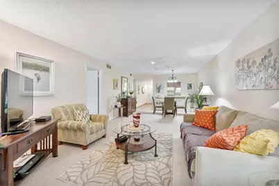8990 S Hollybrook Boulevard #209, Pembroke Pines, FL 33025 - Photo 2