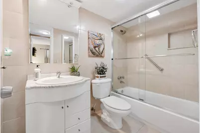 8990 S Hollybrook Boulevard #209, Pembroke Pines, FL 33025 - Photo 10