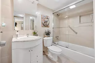 8990 S Hollybrook Blvd, Pembroke Pines, FL 33025 - Photo 10