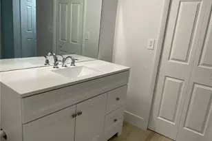 235 Lakeview Dr, Weston, FL 33326 - Photo 18
