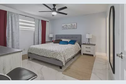 9823 S Hollybrook Lake Drive #206, Pembroke Pines, FL 33025 - Photo 4