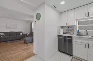 9823 S Hollybrook Lake Dr, Pembroke Pines, FL 33025 - Photo 20